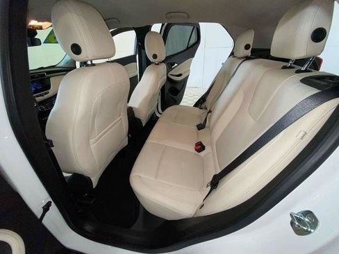 Used 2023 Buick Encore GX Preferred w/ Cold Weather Comfort Package FWD image 32