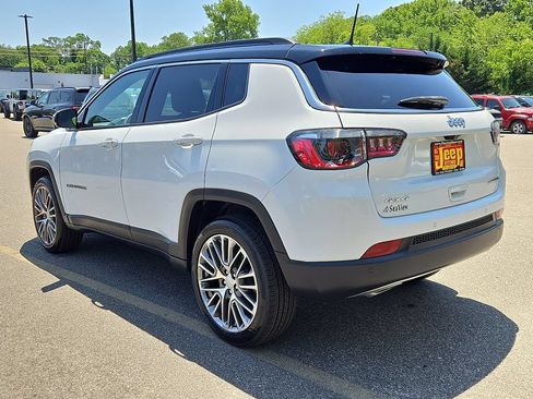 Certified 2023 Jeep Compass Limited w/ Elite Group AWD/4WD image 4