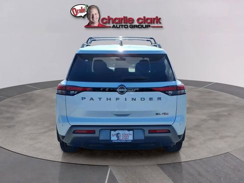 New 2026 Nissan Pathfinder SL FWD image 4