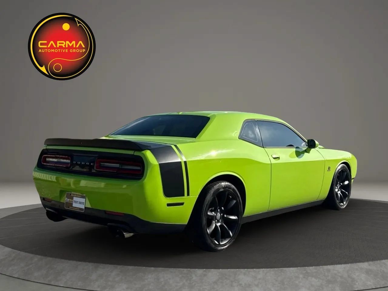 Used 2015 Dodge Challenger R/T Scat Pack w/ Leather Interior Group RWD image 5