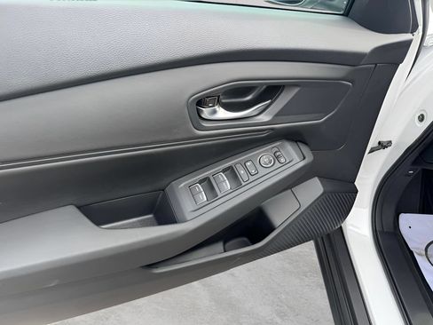 Used 2025 Honda Accord SE image 12