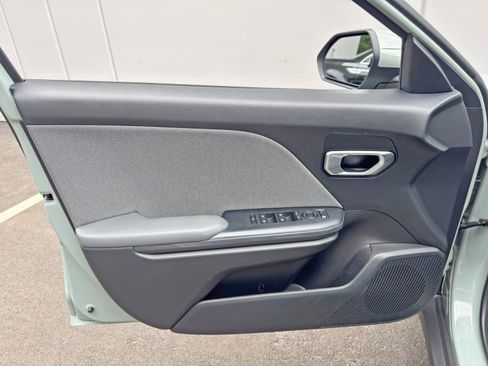 Used 2025 Kia K4 EX FWD image 37