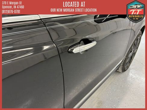 Used 2017 Cadillac XT5 Premium Luxury w/ LPO, Wheel Lock Package FWD image 24