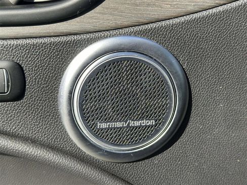 Used 2019 Alfa Romeo Stelvio Ti image 20