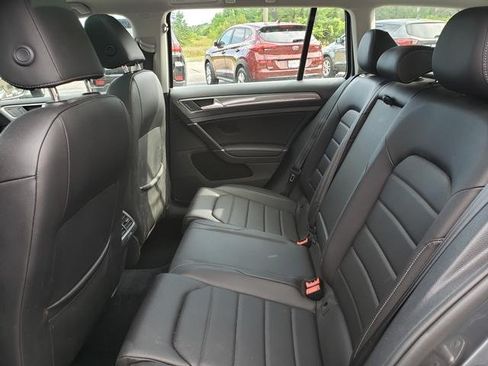 Used 2017 Volkswagen Golf Alltrack AWD/4WD image 14