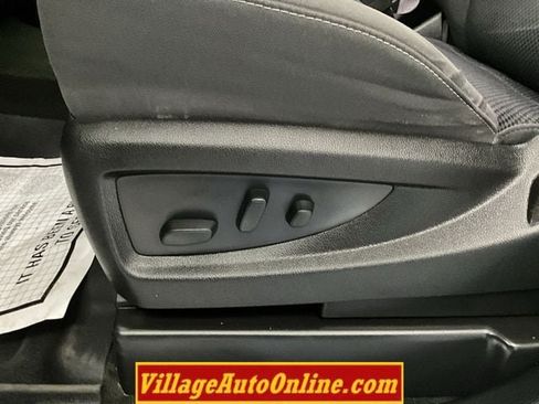 Used 2017 GMC Sierra 1500 SLE w/ SLE Value Package AWD/4WD image 15