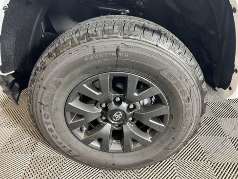 Used 2023 Toyota Tacoma SR5 w/ Technology Package image 15