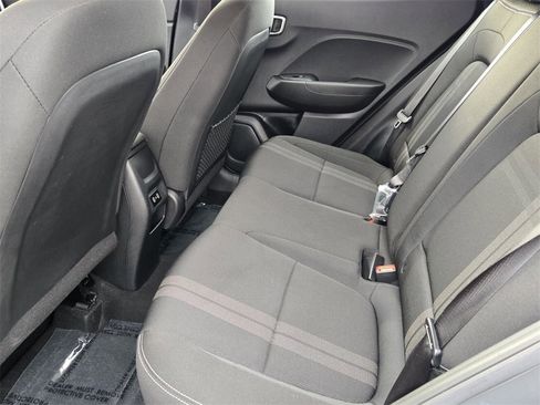 Certified 2025 Hyundai Venue SEL image 11