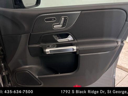 Certified 2025 Mercedes-Benz GLB 250 4MATIC image 23