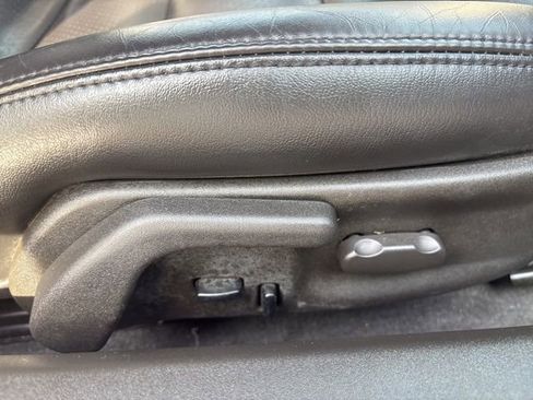 Used 2005 Chevrolet Corvette Coupe w/ Preferred Equipment Group image 22