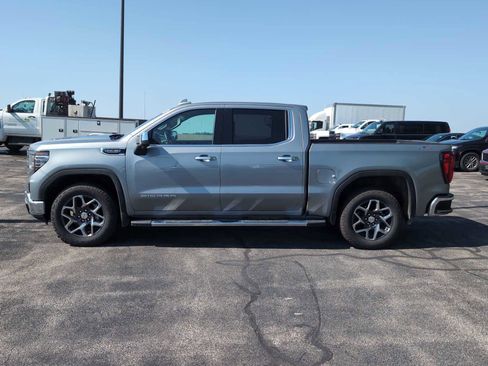 Used 2025 GMC Sierra 1500 SLT w/ SLT Premium Plus Package AWD/4WD image 2