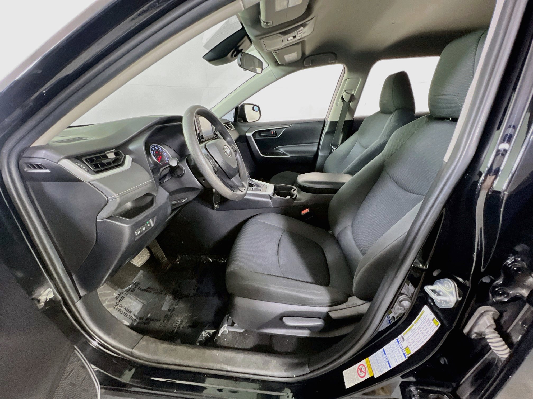 Used 2019 Toyota RAV4 LE w/ All Weather Liner Package AWD/4WD image 19