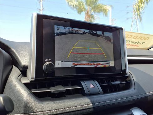 Certified 2025 Toyota RAV4 XLE AWD/4WD image 13