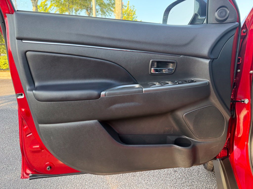 Used 2025 Mitsubishi Outlander Sport SE AWD/4WD image 23