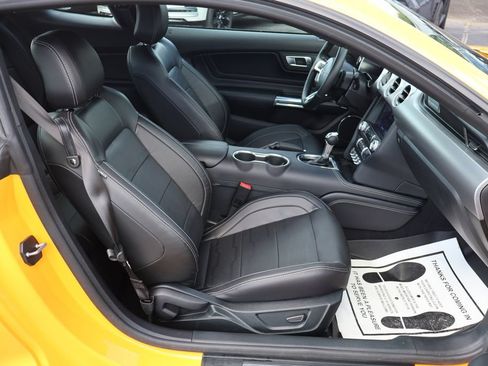 Used 2022 Ford Mustang GT Premium w/ Equipment Group 401A RWD image 25