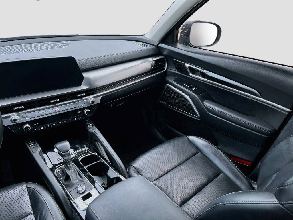 Used 2023 Kia Telluride S FWD image 24