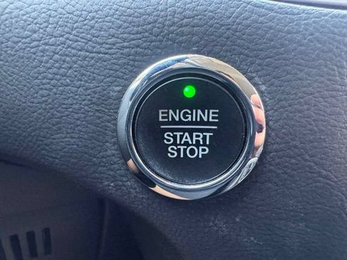 Used 2018 Ford Edge SEL w/ Equipment Group 201A AWD/4WD image 31