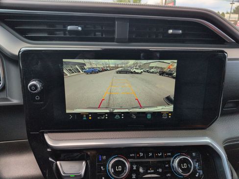 Used 2022 GMC Sierra 1500 Denali image 11