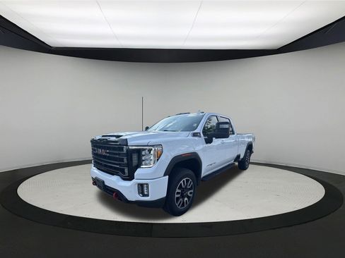 Used 2023 GMC Sierra 3500 AT4 w/ AT4 Premium Plus Package AWD/4WD image 3