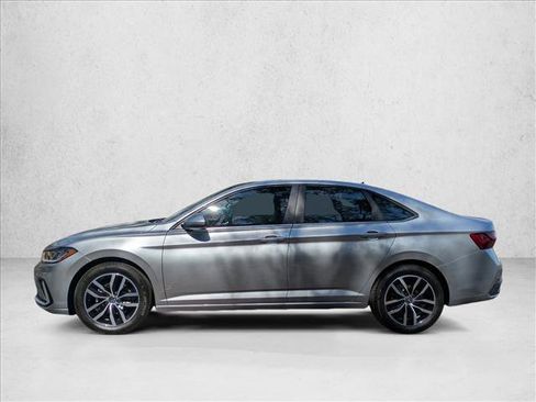 New 2026 Volkswagen Jetta SE image 5