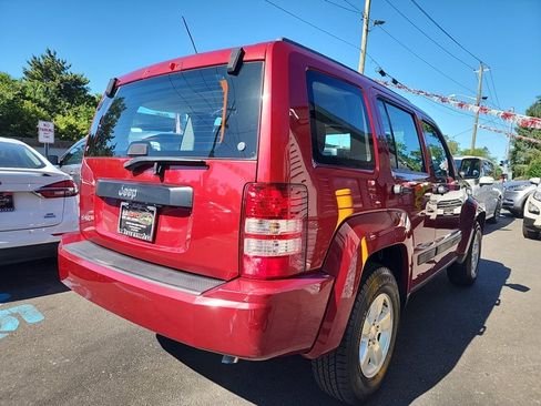 Used 2012 Jeep Liberty Sport AWD/4WD image 3