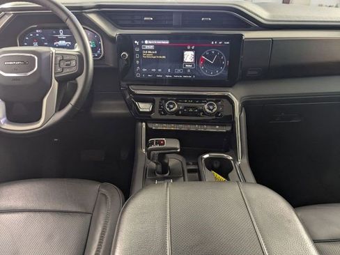 Certified 2024 GMC Sierra 1500 Denali image 24
