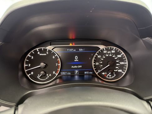 Used 2024 Nissan Altima 2.5 SV AWD/4WD image 9