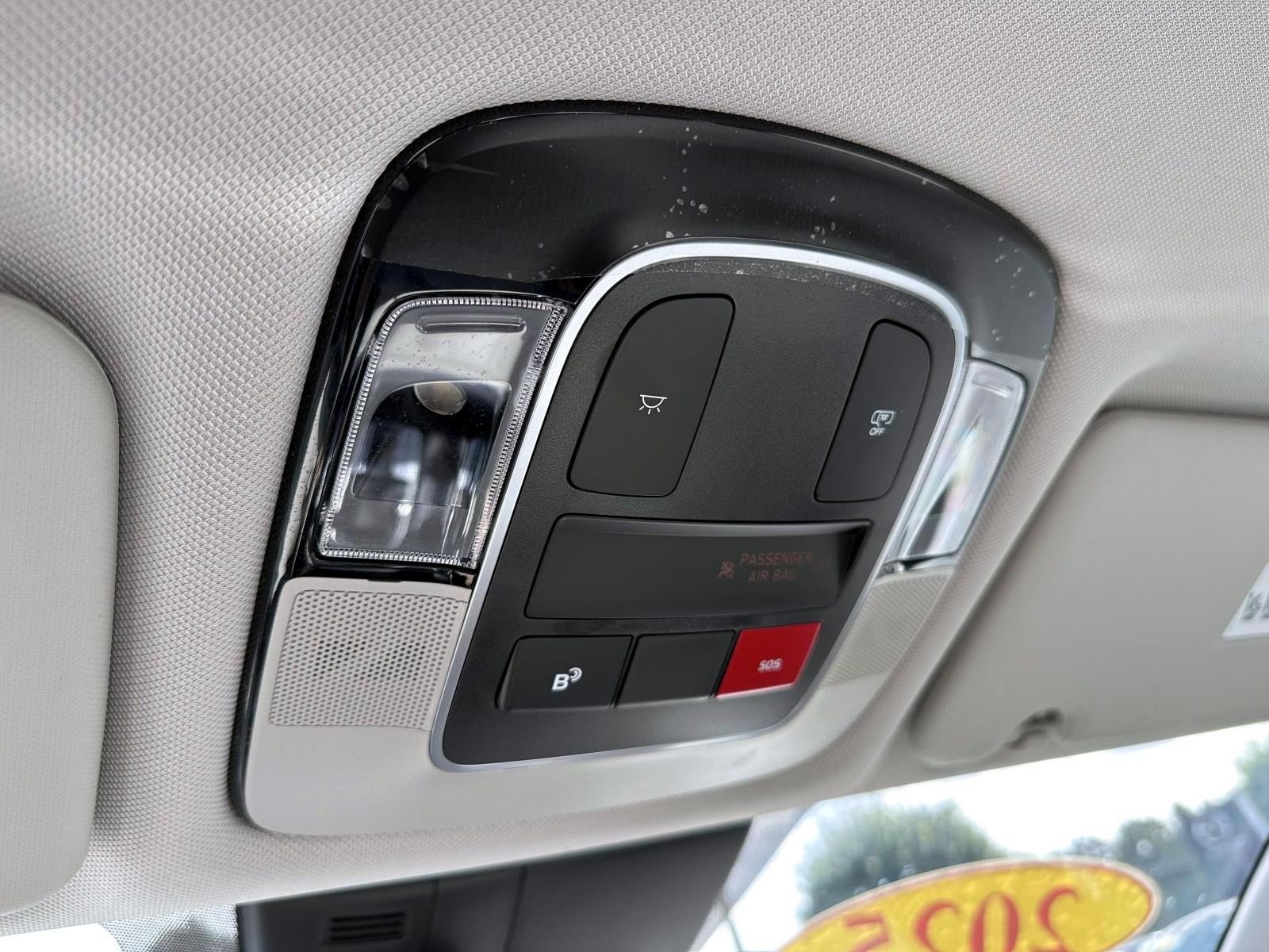 Used 2025 Hyundai Tucson SE AWD/4WD image 28