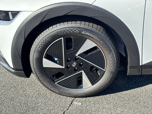 New 2026 Hyundai Ioniq 5 SE RWD image 11