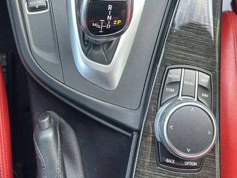 Used 2018 BMW 330i Gran Turismo xDrive image 23