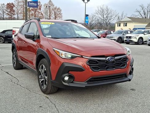 Used 2024 Subaru Crosstrek 2.0i Premium w/ Crosstrek Mirror Package image 2