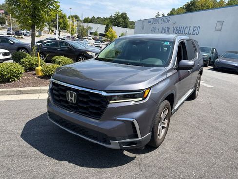 Used 2024 Honda Pilot EX-L image 3