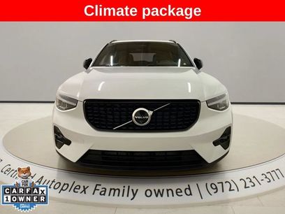 Used 2025 Volvo XC40 B5 Plus