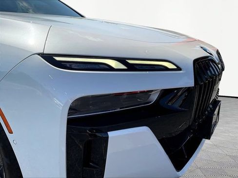 Used 2023 BMW 740i w/ Parking Assistance Package RWD image 32