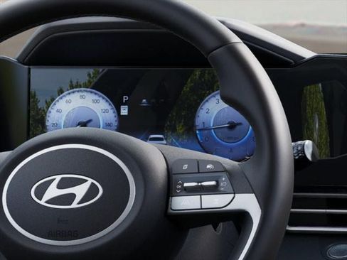 New 2026 Hyundai Elantra Limited FWD image 14
