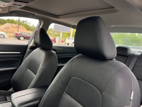 Used 2019 Nissan Altima 2.5 SV AWD/4WD image 12