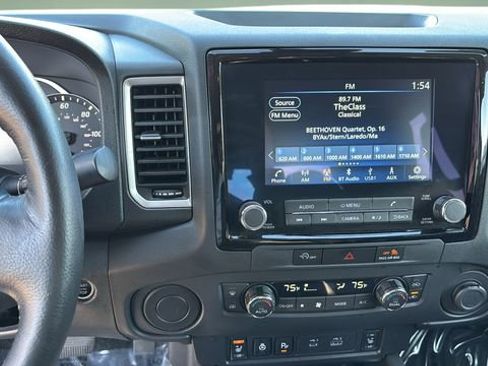 Used 2024 Nissan Frontier SV w/ SV Convenience Package image 10