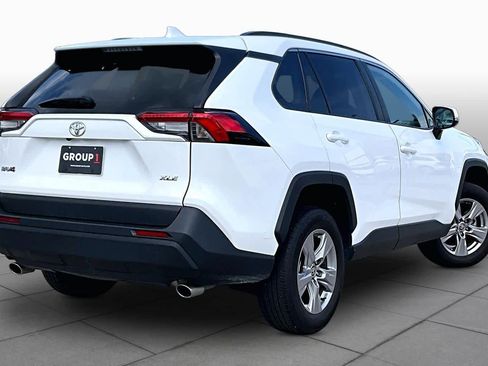 Used 2025 Toyota RAV4 XLE image 12