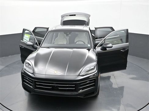 New 2026 Porsche Cayenne E-Hybrid image 33