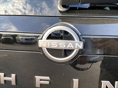 New 2026 Nissan Pathfinder Platinum w/ Cargo Package AWD/4WD image 30