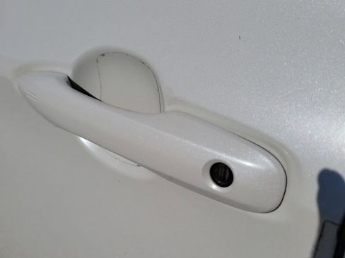 Used 2021 Toyota Avalon TRD image 7