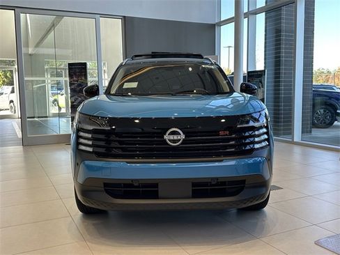 New 2026 Nissan Kicks SR image 2