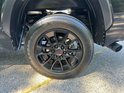 Used 2023 Toyota Tundra SR5 w/ SR5 Convenience Package AWD/4WD image 17