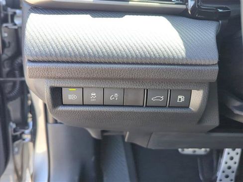 Used 2026 Toyota Camry SE FWD image 15