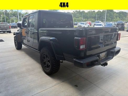 Used 2023 Jeep Gladiator Sport AWD/4WD image 5
