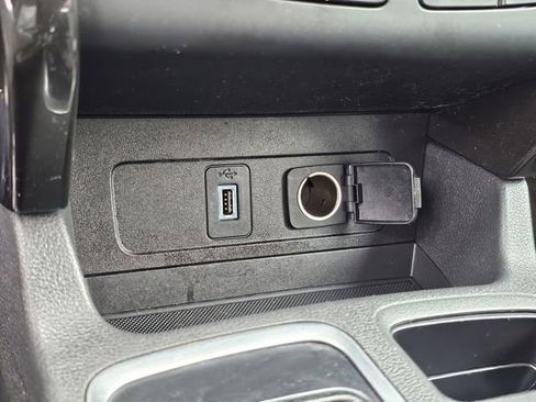 Used 2019 Ford Escape SE image 20