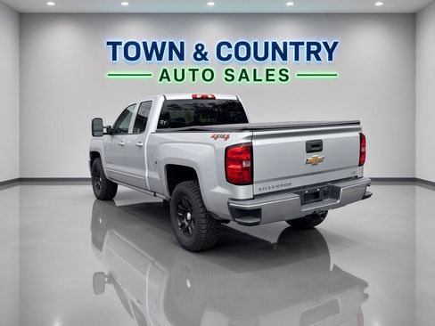 Used 2019 Chevrolet Silverado 1500 LT AWD/4WD image 3