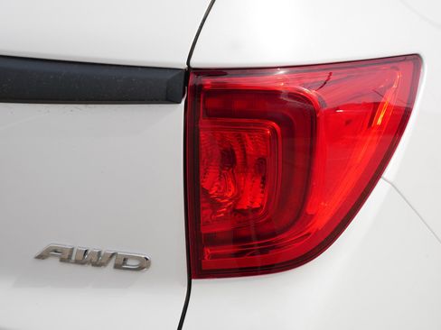 Used 2023 Honda Passport EX-L image 17
