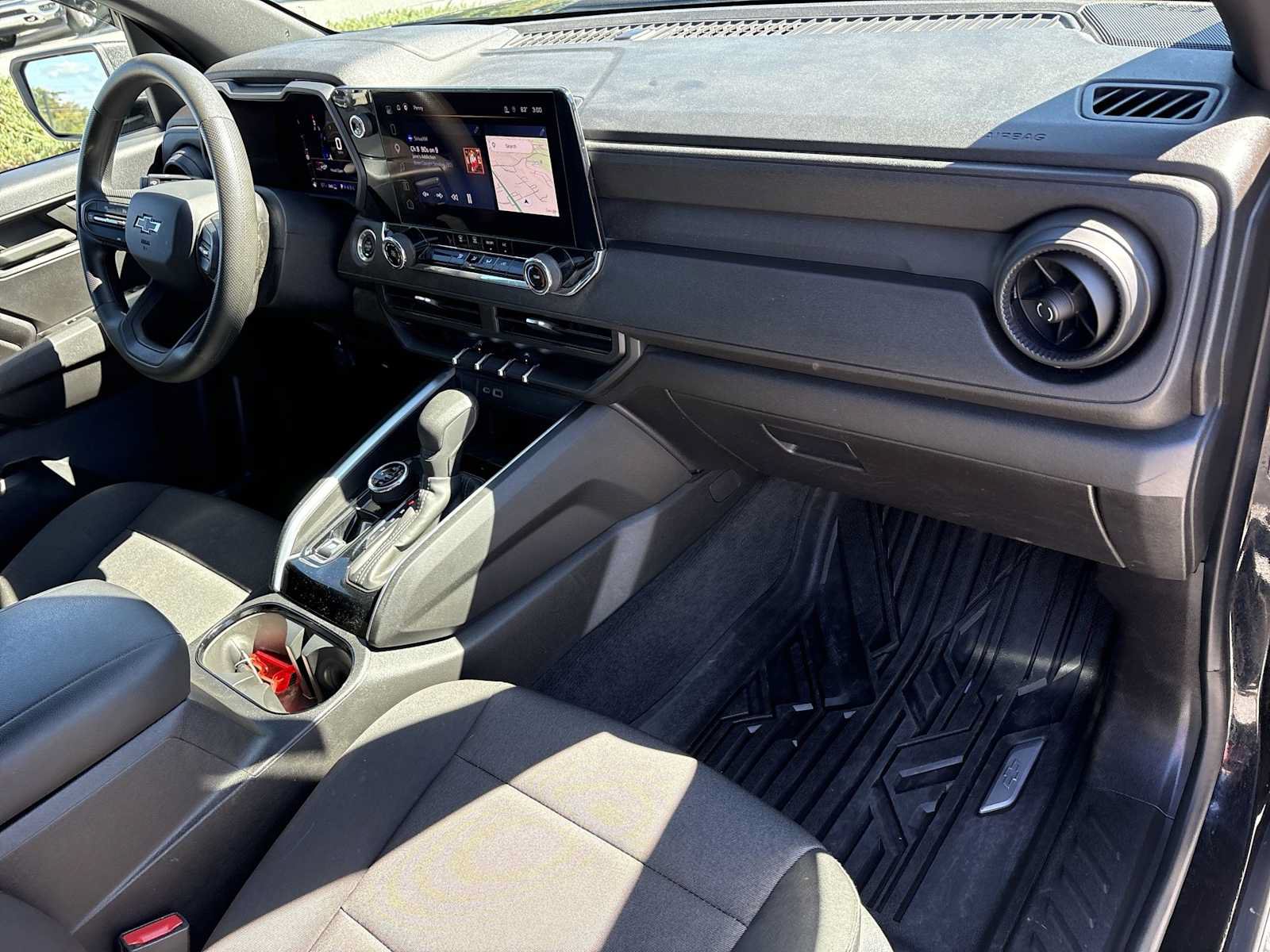 Used 2023 Chevrolet Colorado Trail Boss AWD/4WD image 28