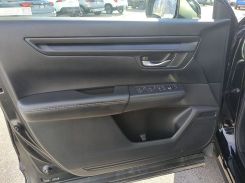 Used 2023 Honda CR-V LX image 14